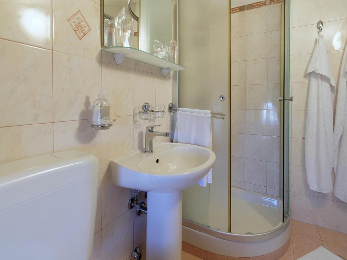 Holiday Home Nevena By Rent Istria Buje Kültér fotó