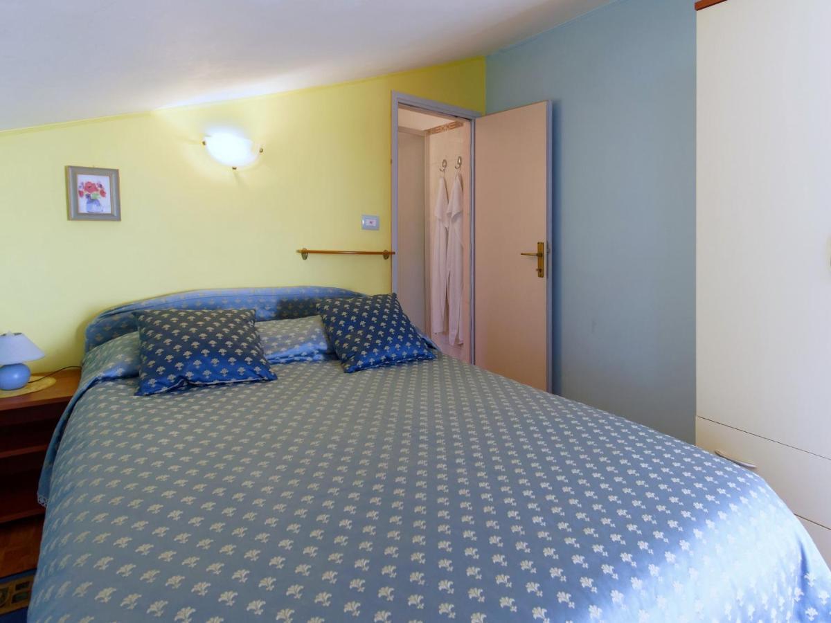 Holiday Home Nevena By Rent Istria Buje Kültér fotó