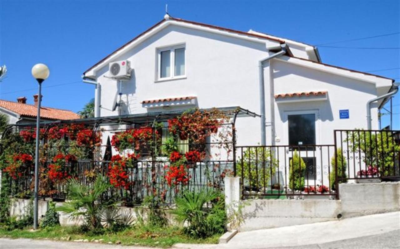 Holiday Home Nevena By Rent Istria Buje Kültér fotó