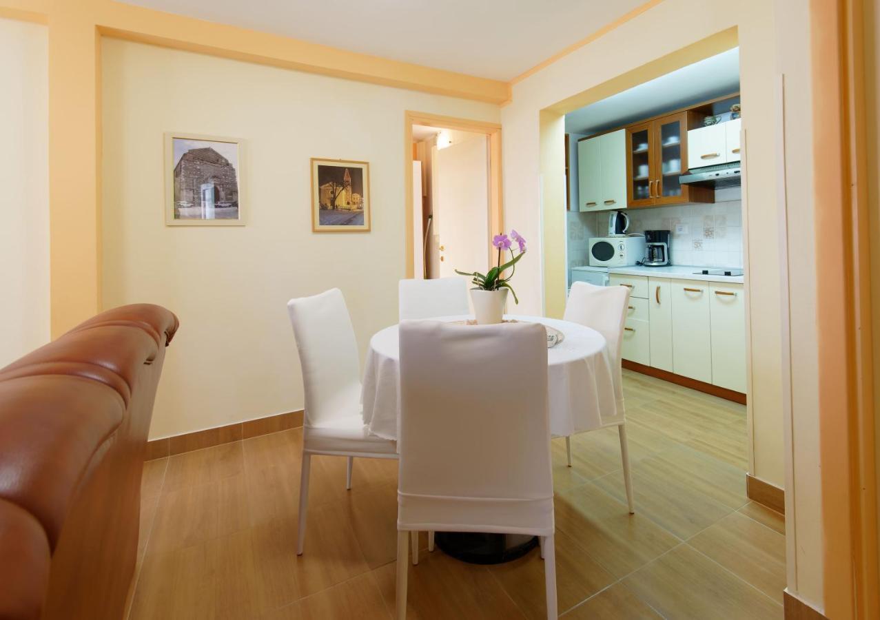 Holiday Home Nevena By Rent Istria Buje Kültér fotó